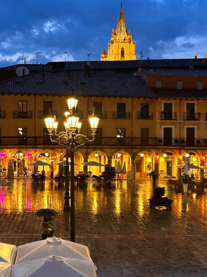Plaza Mayor Leon - Bohemia Exterior photo